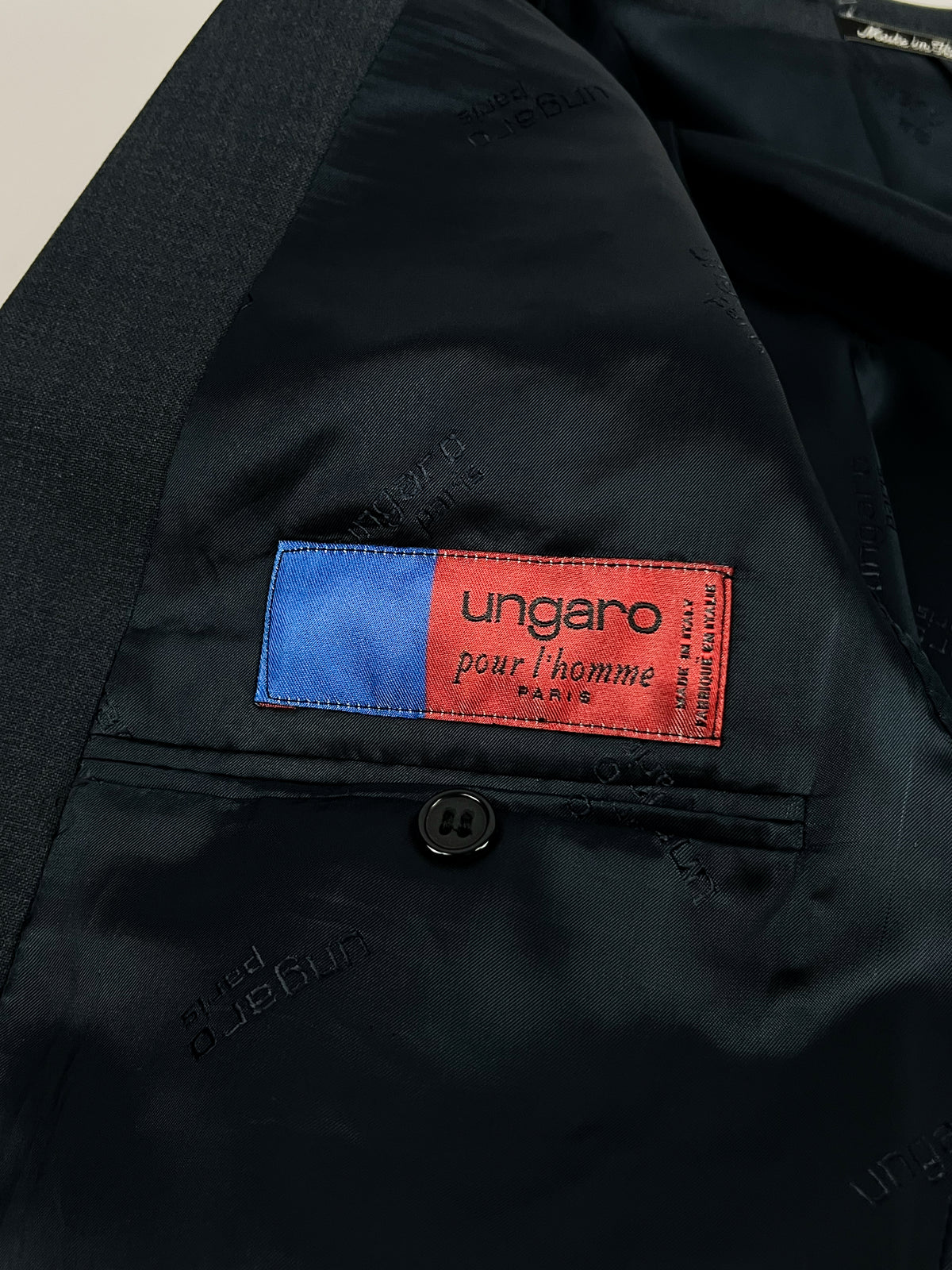 Veste Ungaro en pure laine vintage