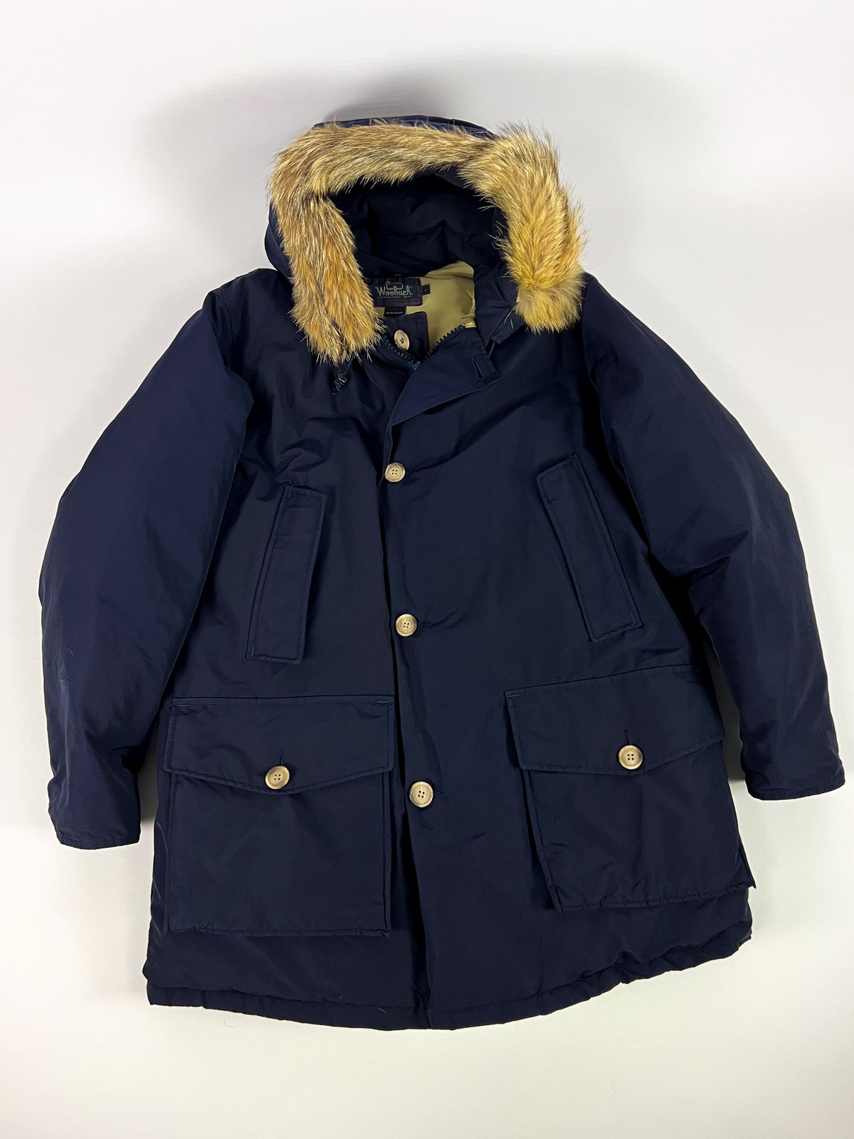 Parka Woolrich fabriqué aux États-Unis dans les années 80 - Fourrure de coyote et broche