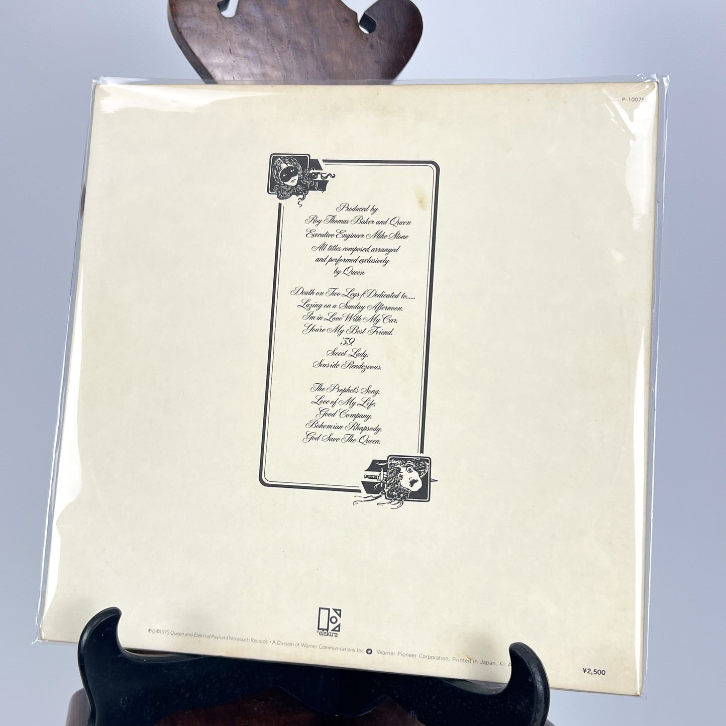 QUEEN – A Night at the Opera 1ª Edizione Giapponese – Elektra P-10075E 1975