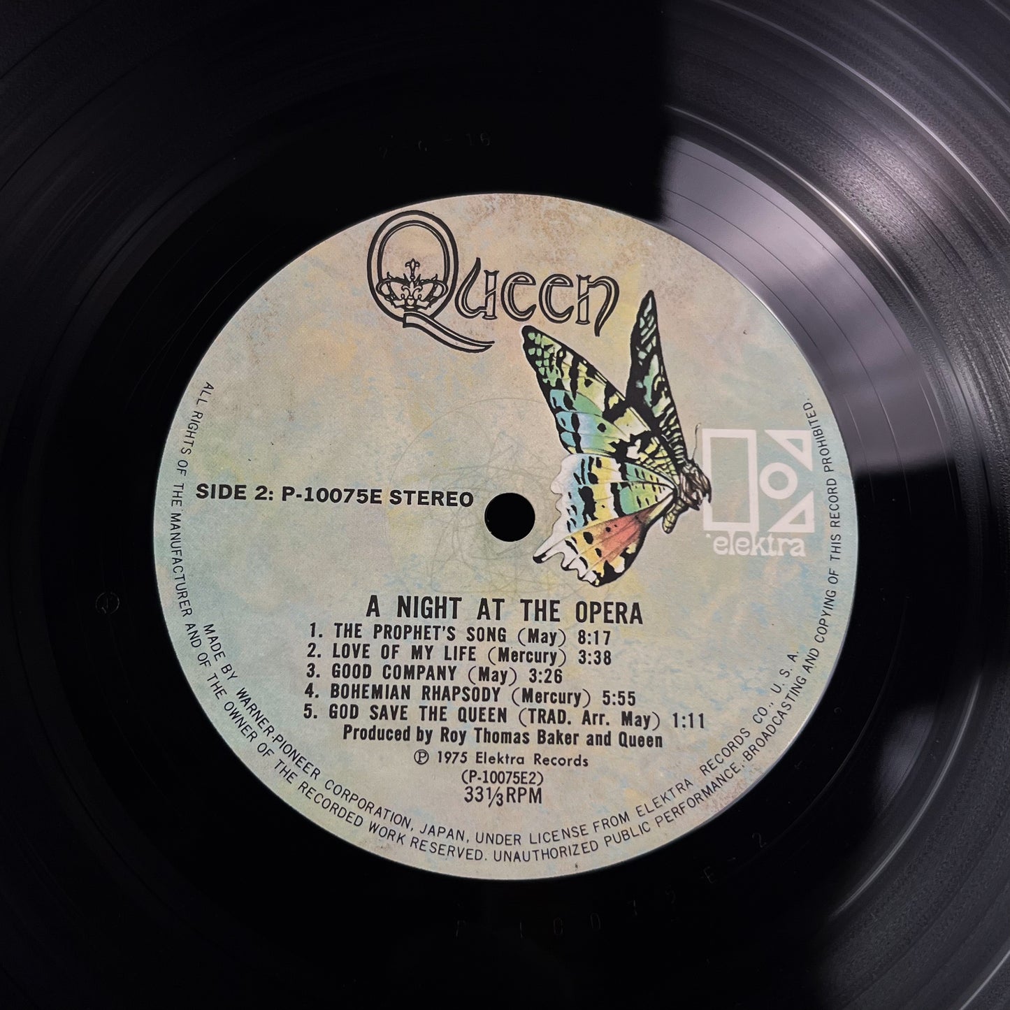 QUEEN – A Night at the Opera 1ª Edizione Giapponese – Elektra P-10075E 1975