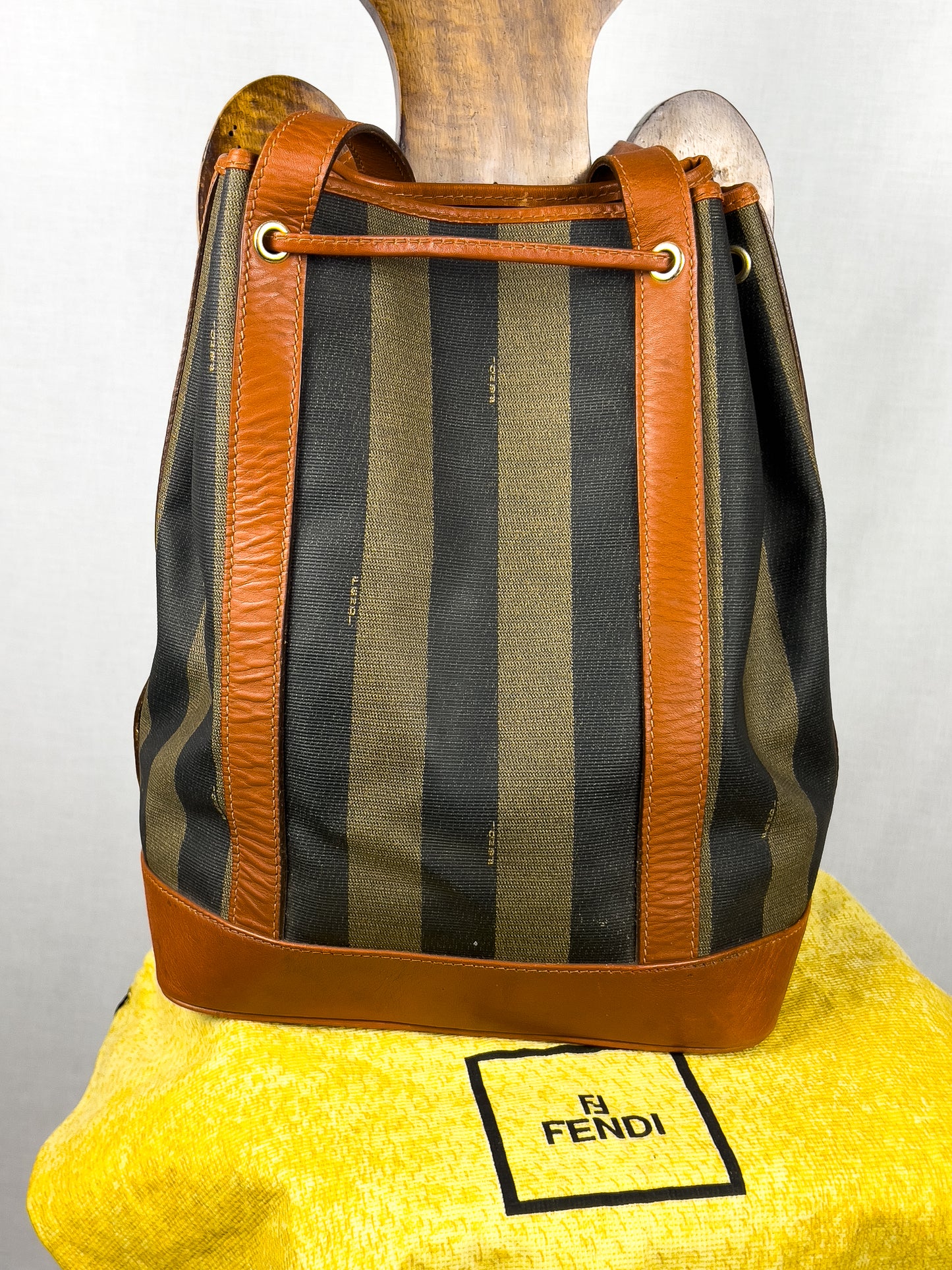 Borsa a Secchiello Fendi