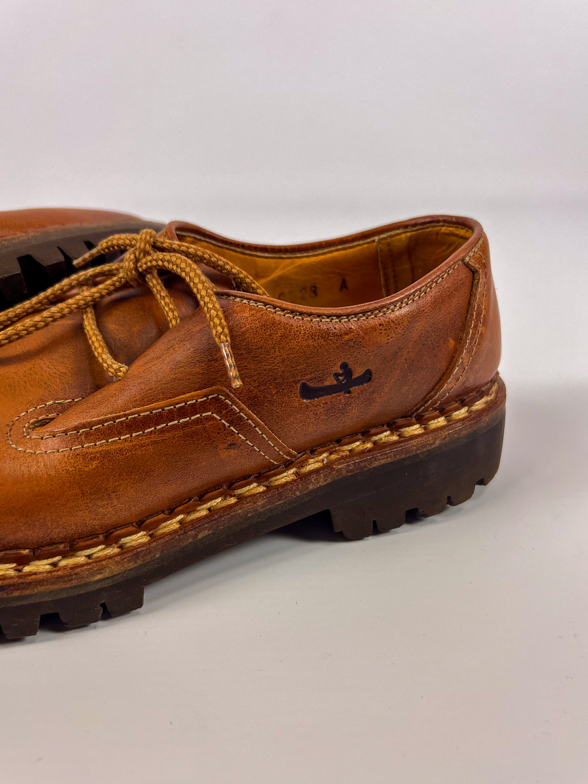 Chaussures en cuir Sisley années 80