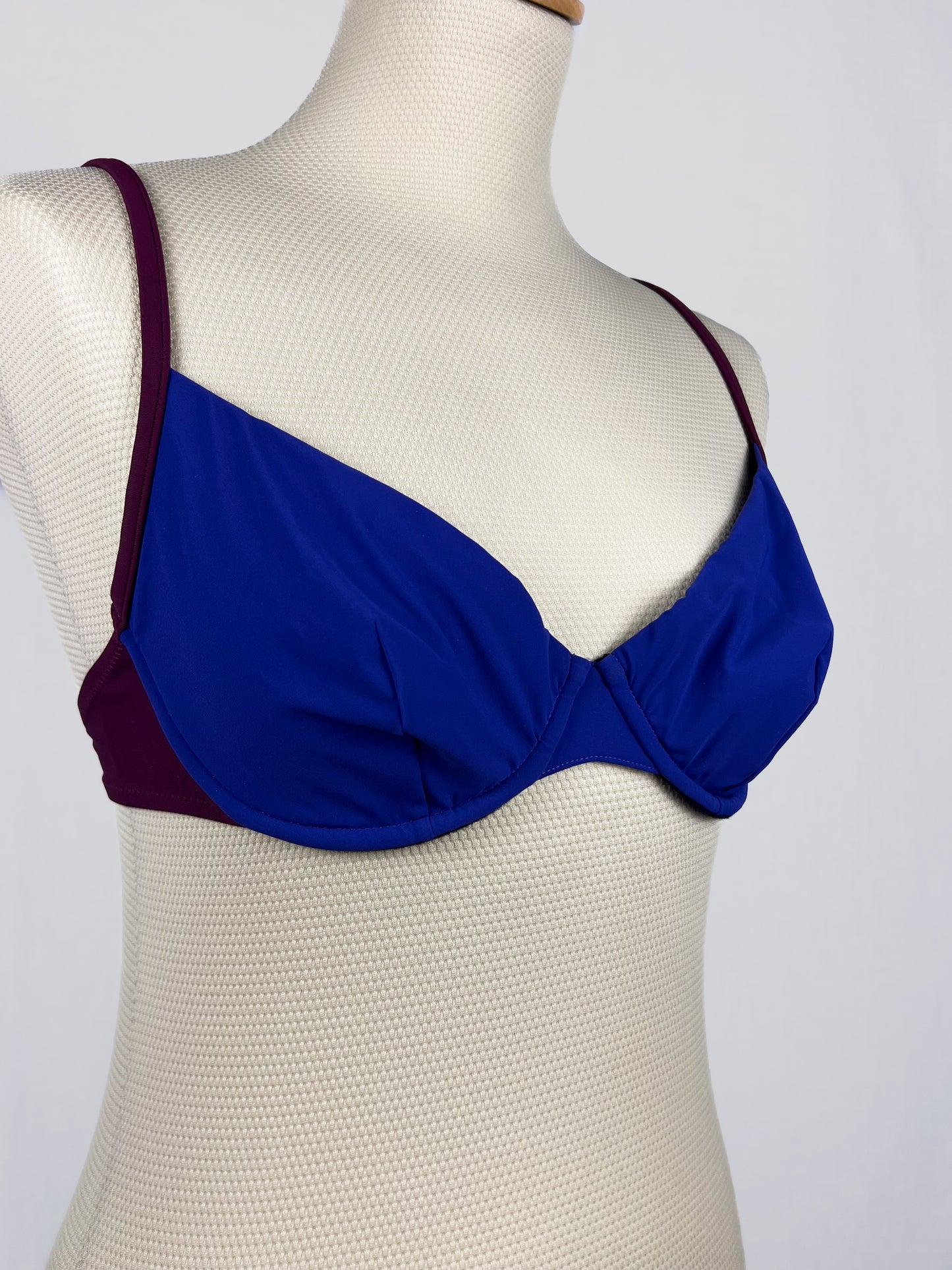 Costume Parah - New Old Stock