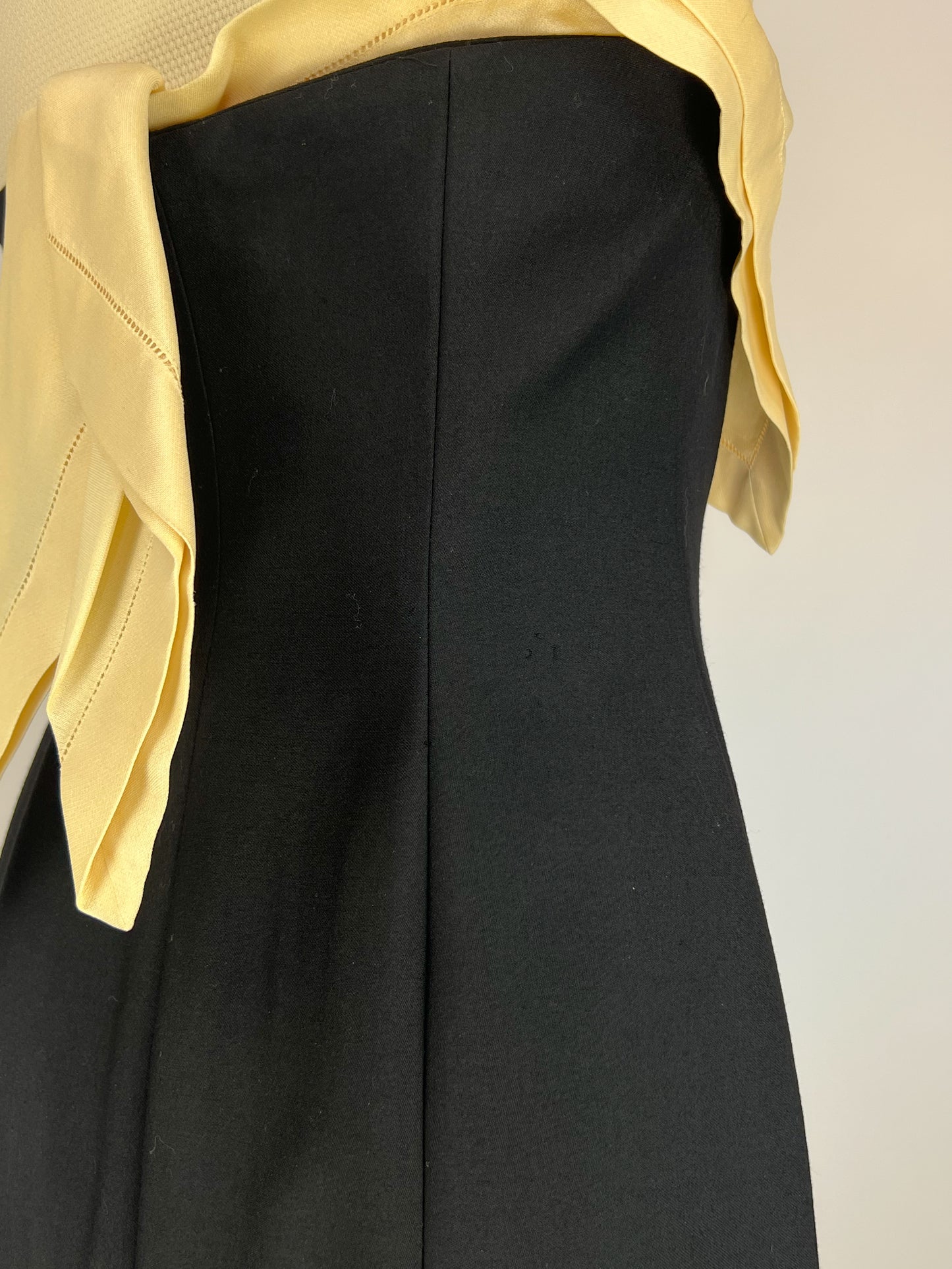 Abito Gianfranco Ferré in Lana e Seta vintage