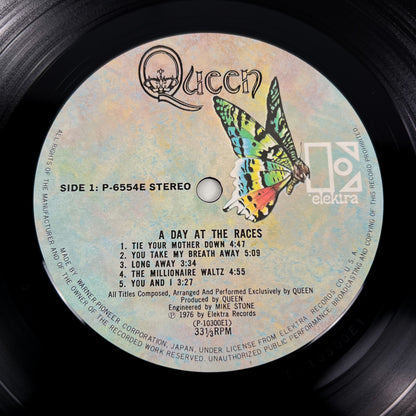 QUEEN – A Day At The Races (Estampe japonaise) – Elektra P-6554E 1981