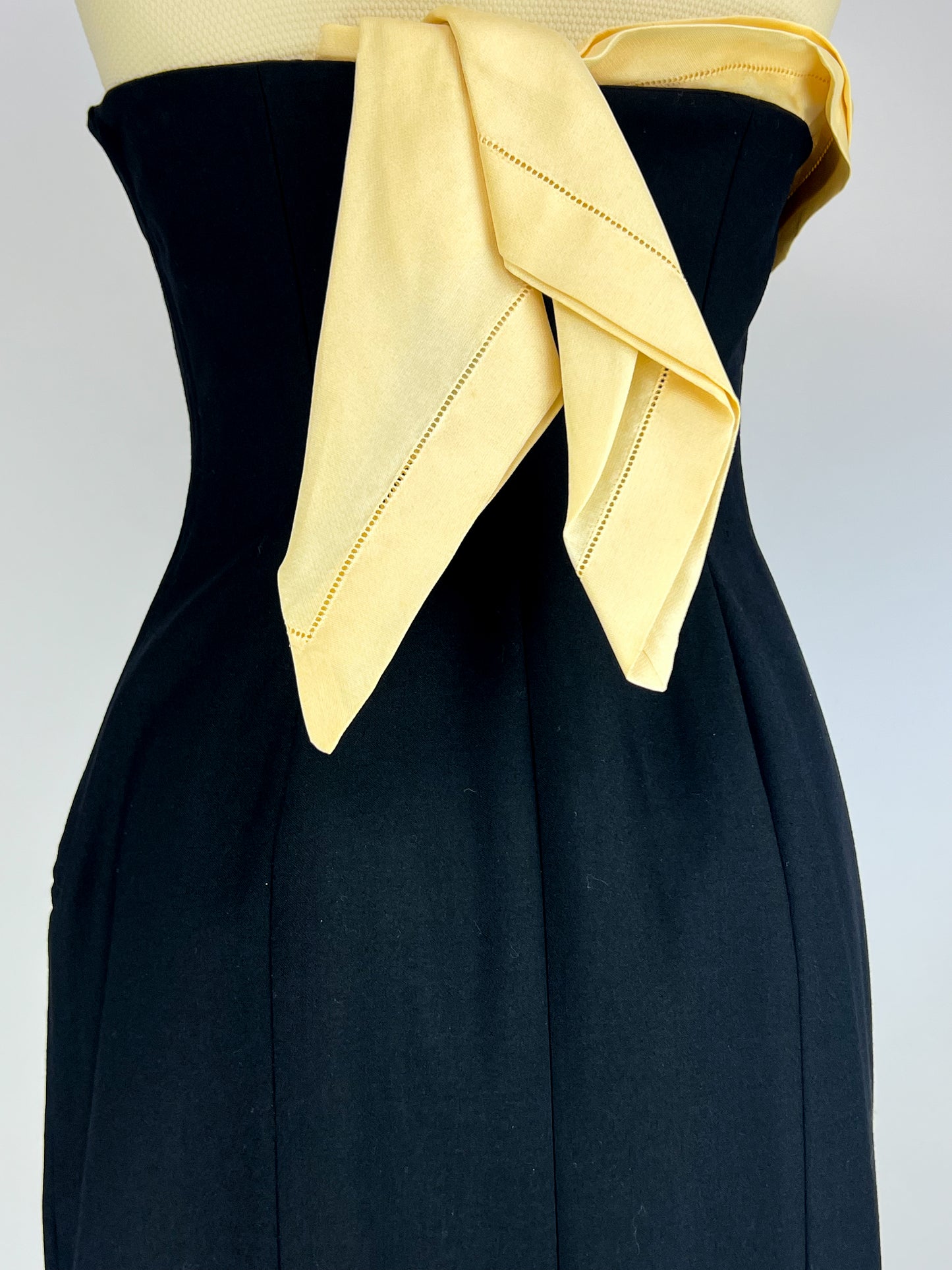 Abito Gianfranco Ferré in Lana e Seta vintage