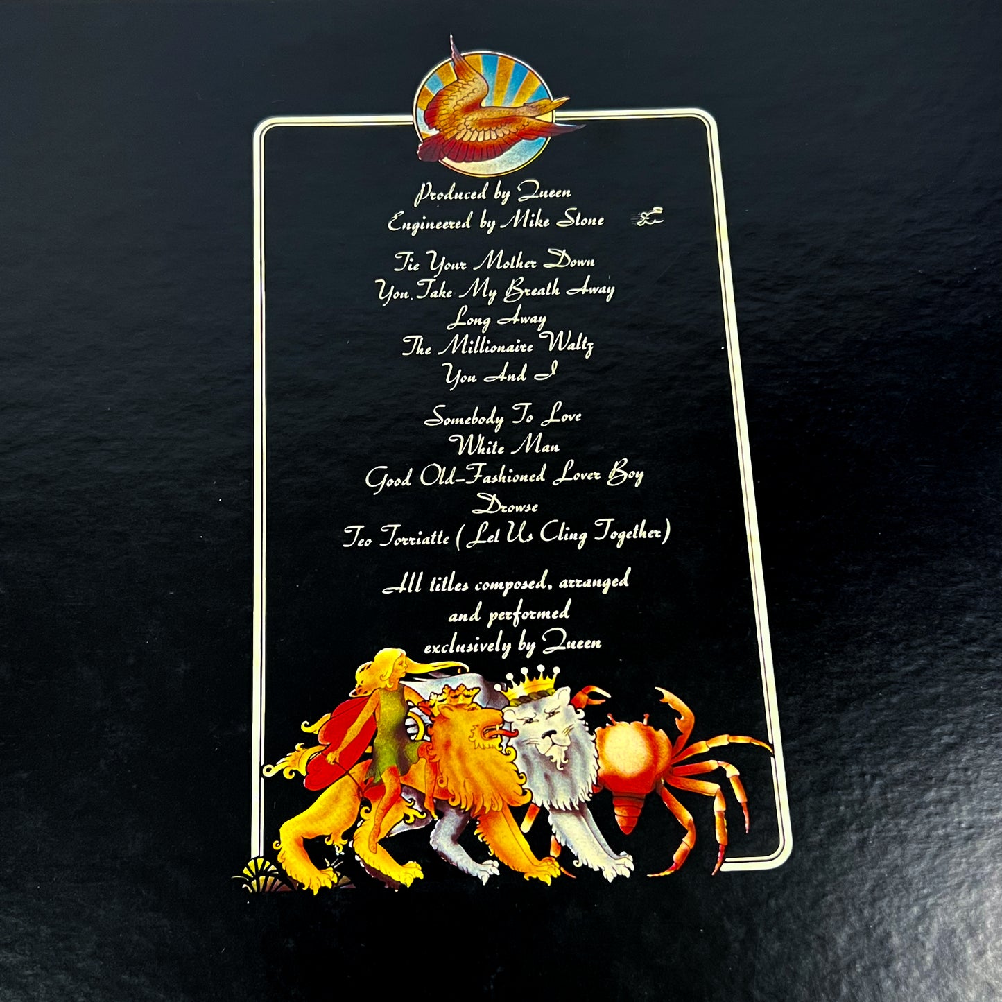 QUEEN – A Day At The Races (Estampe japonaise) – Elektra P-6554E 1981