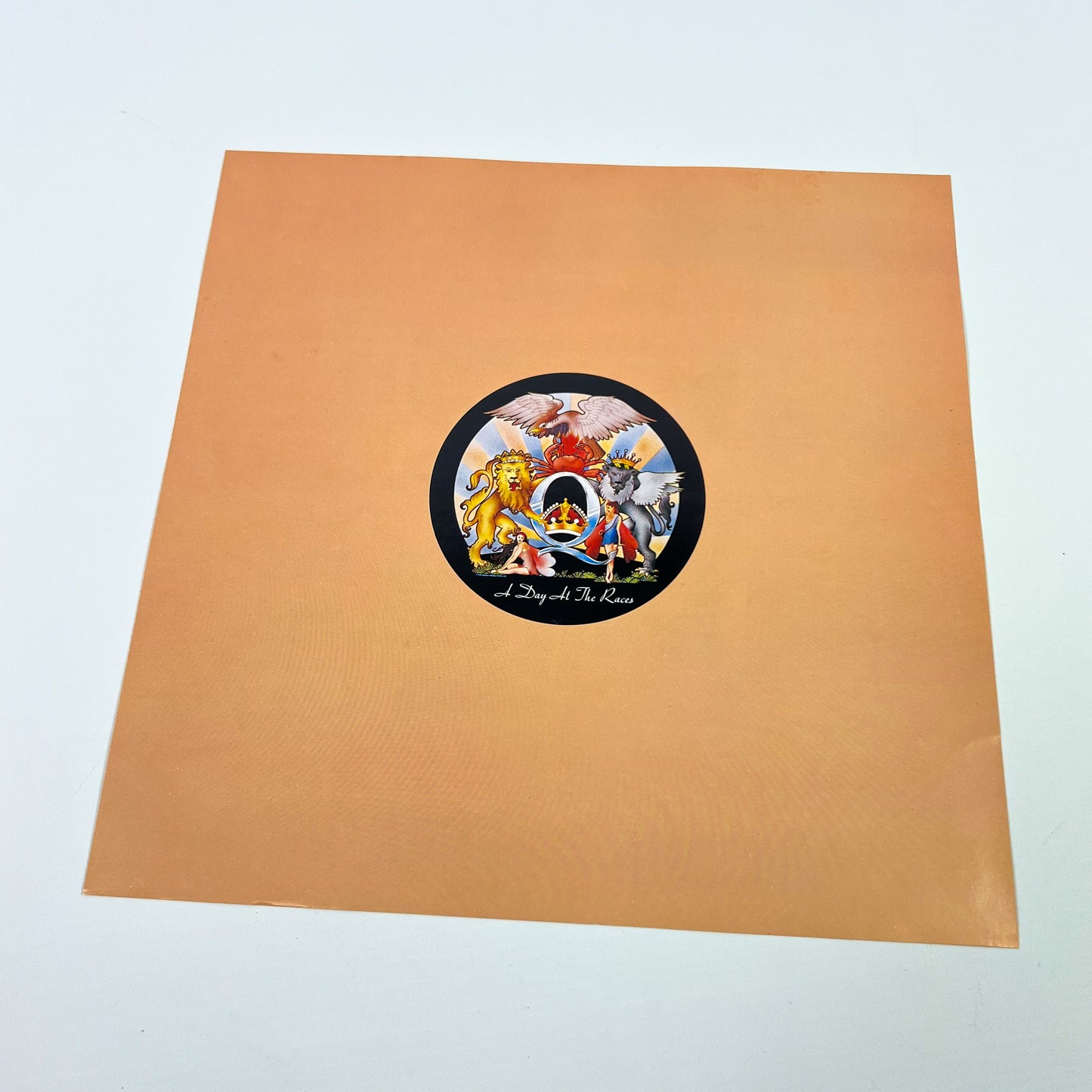 QUEEN – A Day At The Races (Estampe japonaise) – Elektra P-6554E 1981