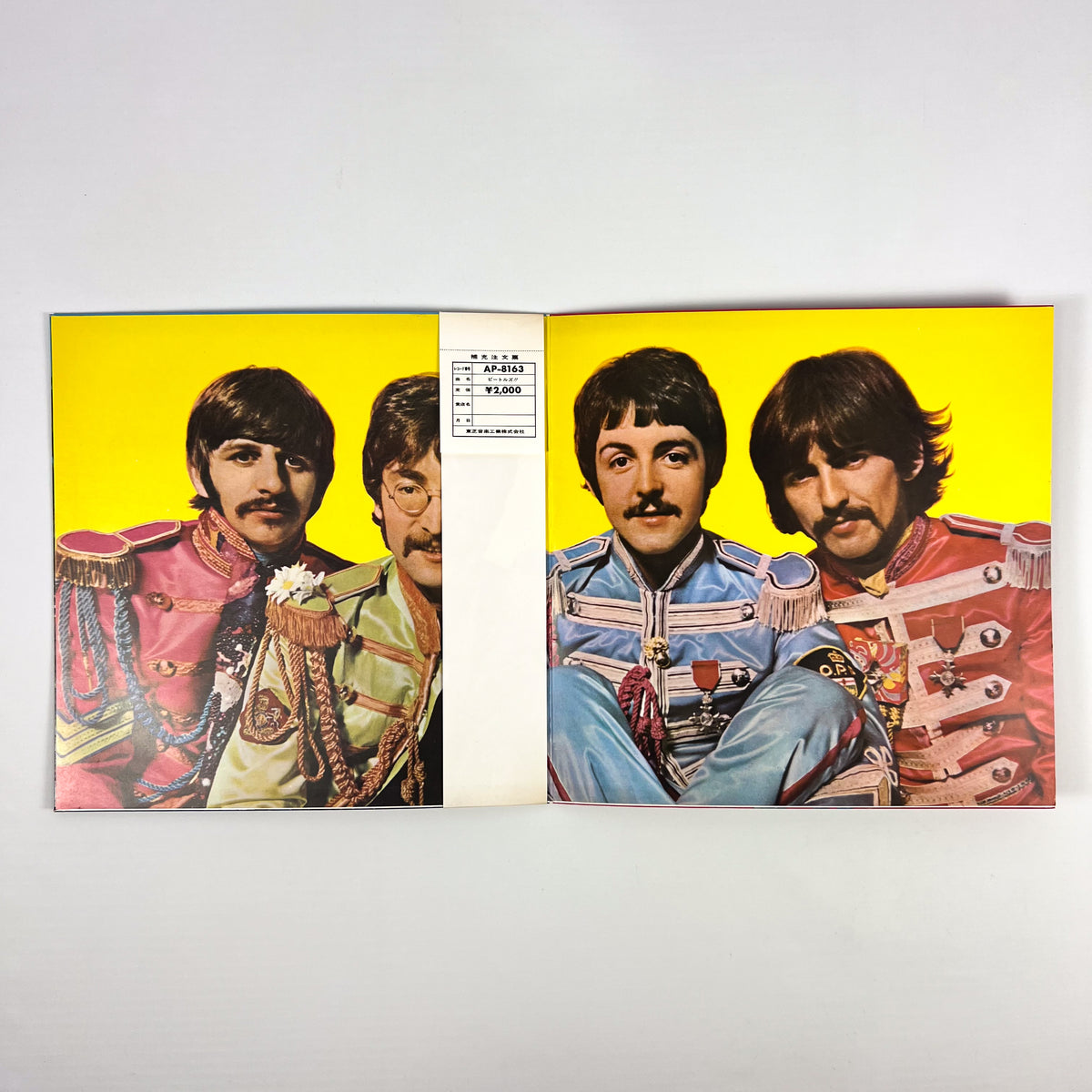 THE BEATLES – Sgt. Pepper’s Lonely Hearts Club Band Japanese Pressing AP-8163 1969 OBI