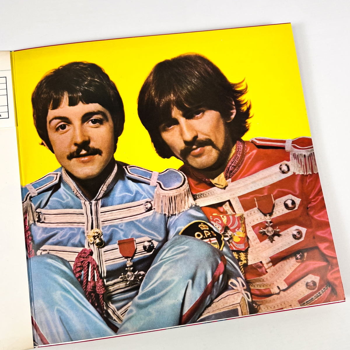 THE BEATLES – Sgt. Pepper’s Lonely Hearts Club Band Japanese Pressing AP-8163 1969 OBI