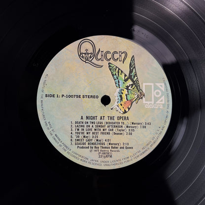 QUEEN – A Night at the Opera 1ª Edizione Giapponese – Elektra P-10075E 1975