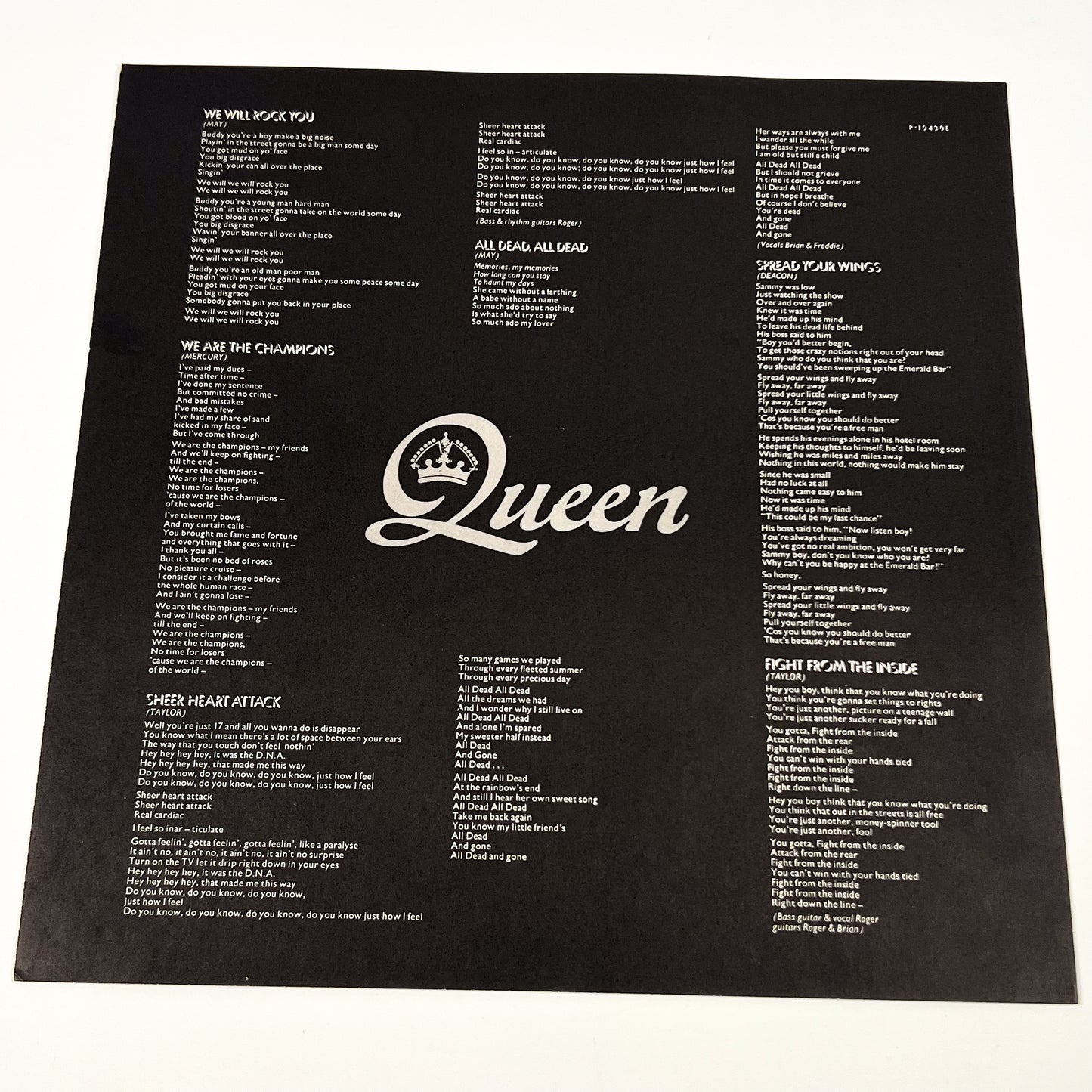 QUEEN – News Of The World 1st Japanese Edition - Elektra P-10430E 1977