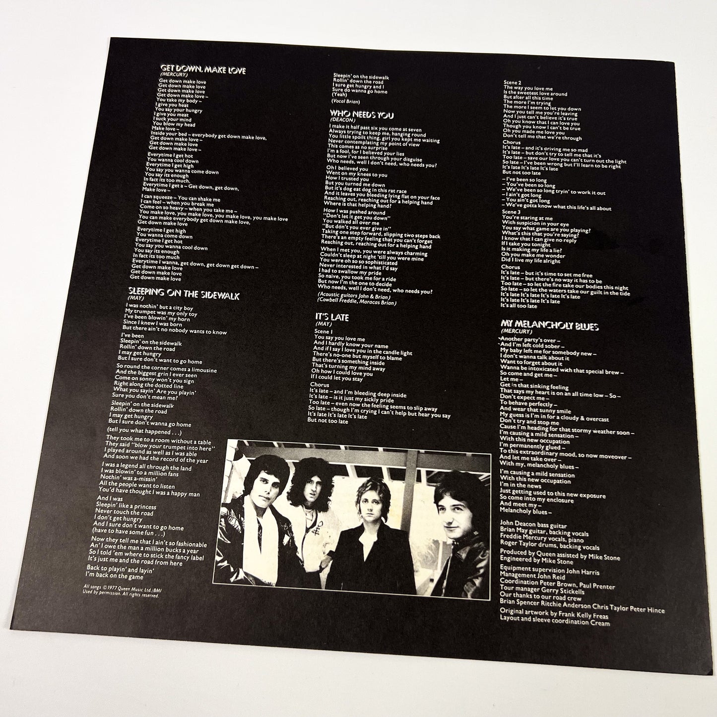 QUEEN – News Of The World 1st Japanese Edition - Elektra P-10430E 1977