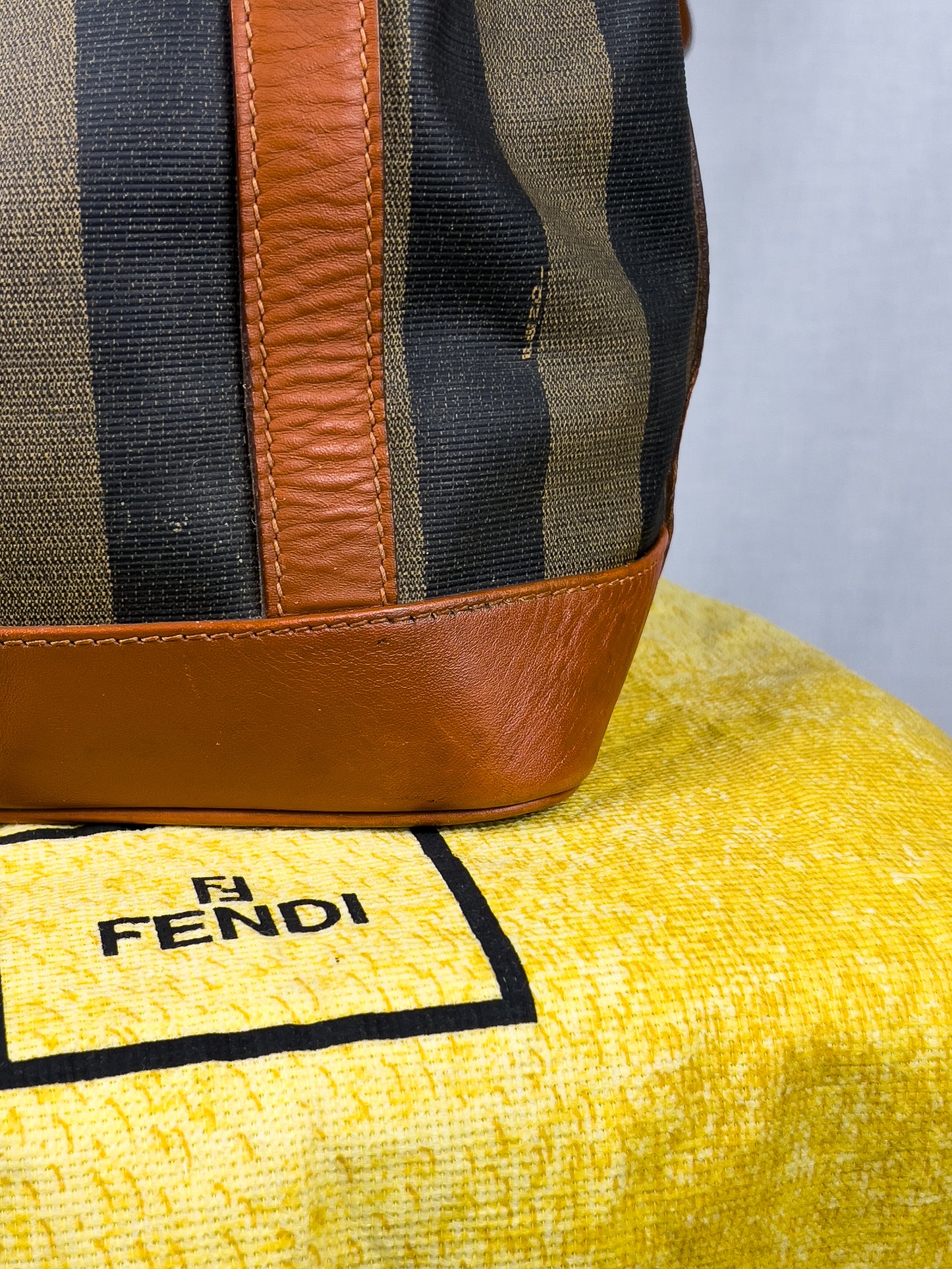 Borsa a Secchiello Fendi