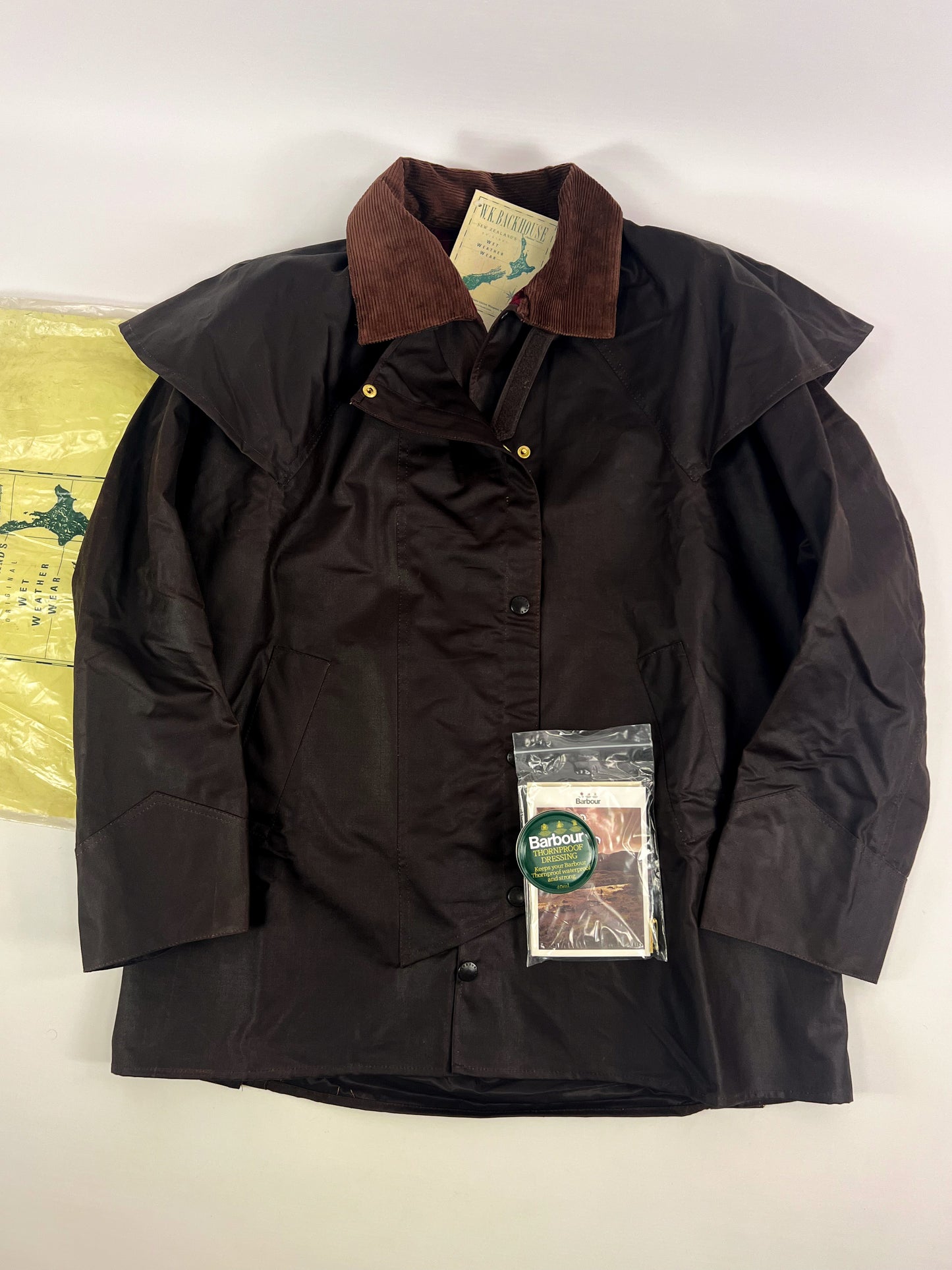 W.K. Backhouse by Barbour Town & Country C42 (L) - COMPLETO