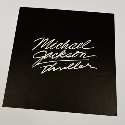 MICHAEL JACKSON – Thriller –  1ª Edizione Giapponese Epic 25 3P-399 1982 – POSTER / BOLLINO NERO
