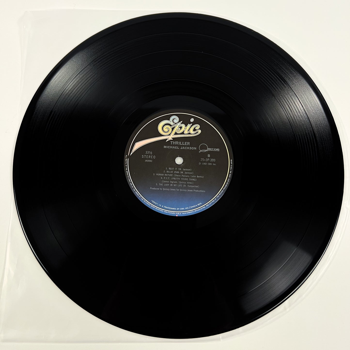 MICHAEL JACKSON – Thriller –  1ª Edizione Giapponese Epic 25 3P-399 1982 – POSTER / BOLLINO NERO